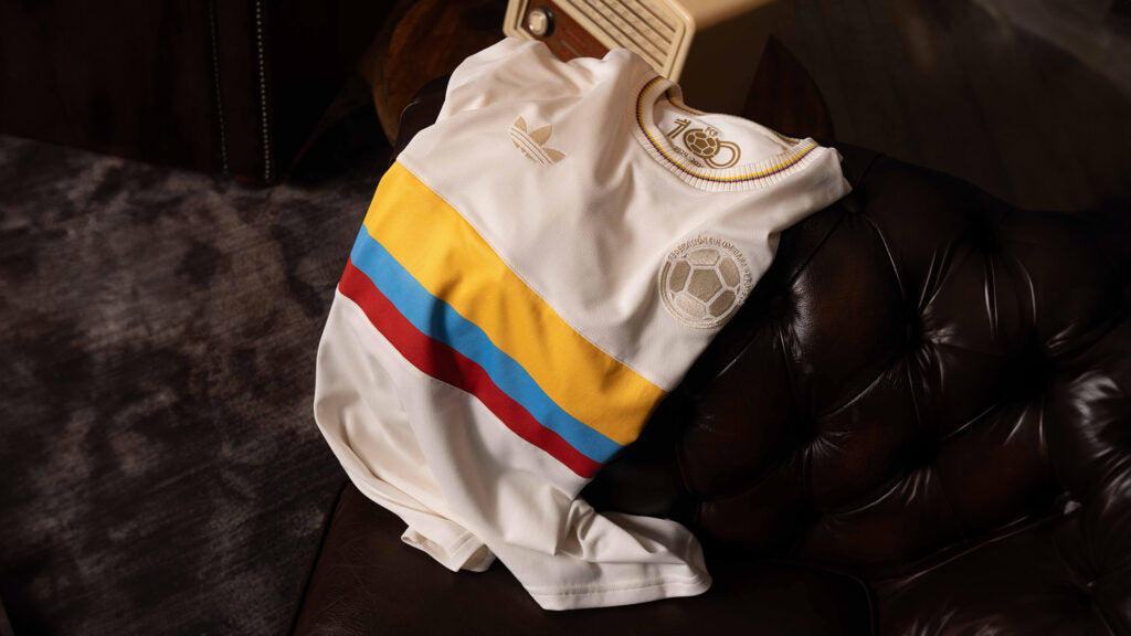 NUEVA Camiseta Sele Colombia 100años +  GRATIS GORRA